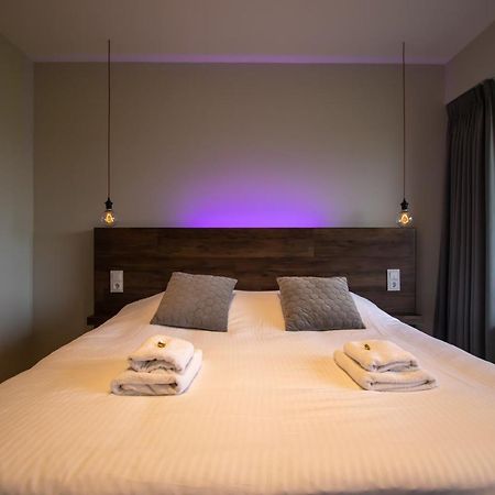 Motel-Restaurant-Grand Cafe De Caisson Kapelle 外观 照片